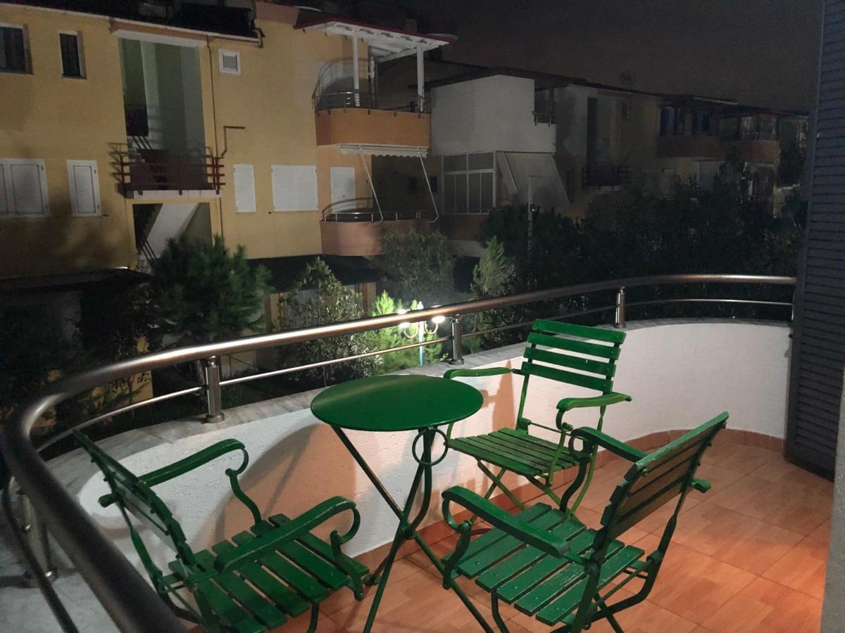 Gazi'S Apartament For Rent Golem  Eksteriør bilde
