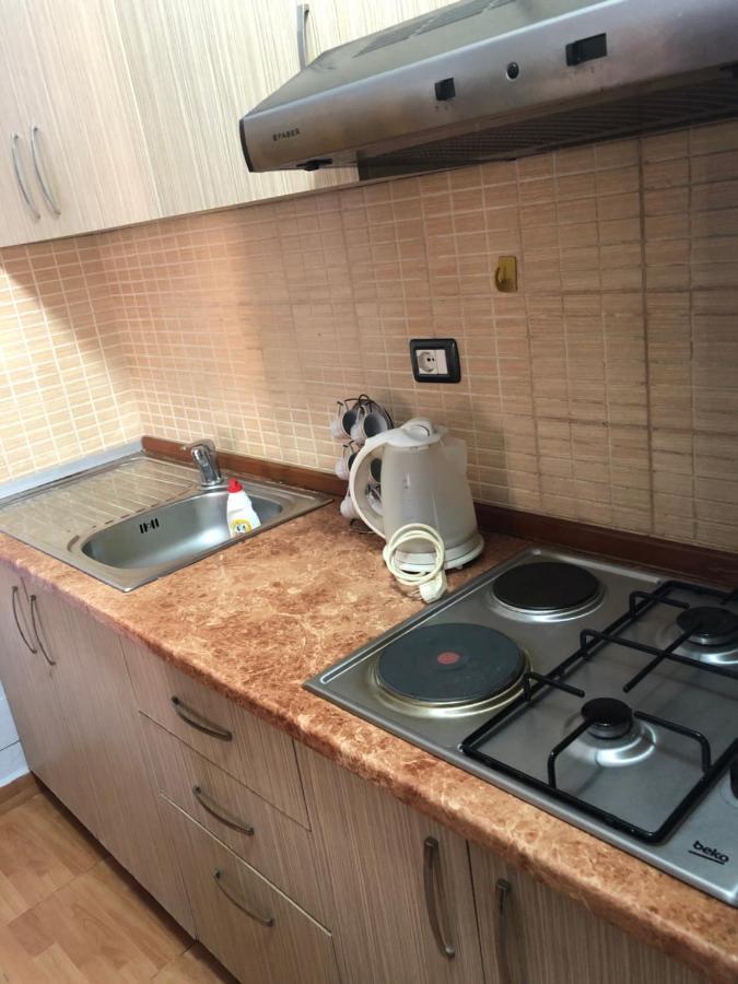 Gazi'S Apartament For Rent Golem  Eksteriør bilde